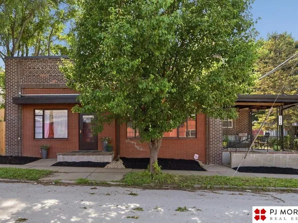 1214 S 22nd St, Omaha, NE 68108