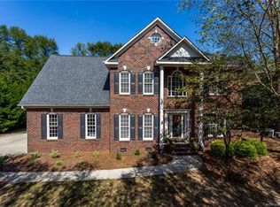 5720 Woodridge Ct NW, Concord, NC 28027