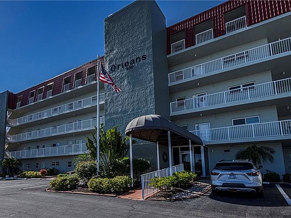 2nd image of 950 Tarpon Center Dr APT 402