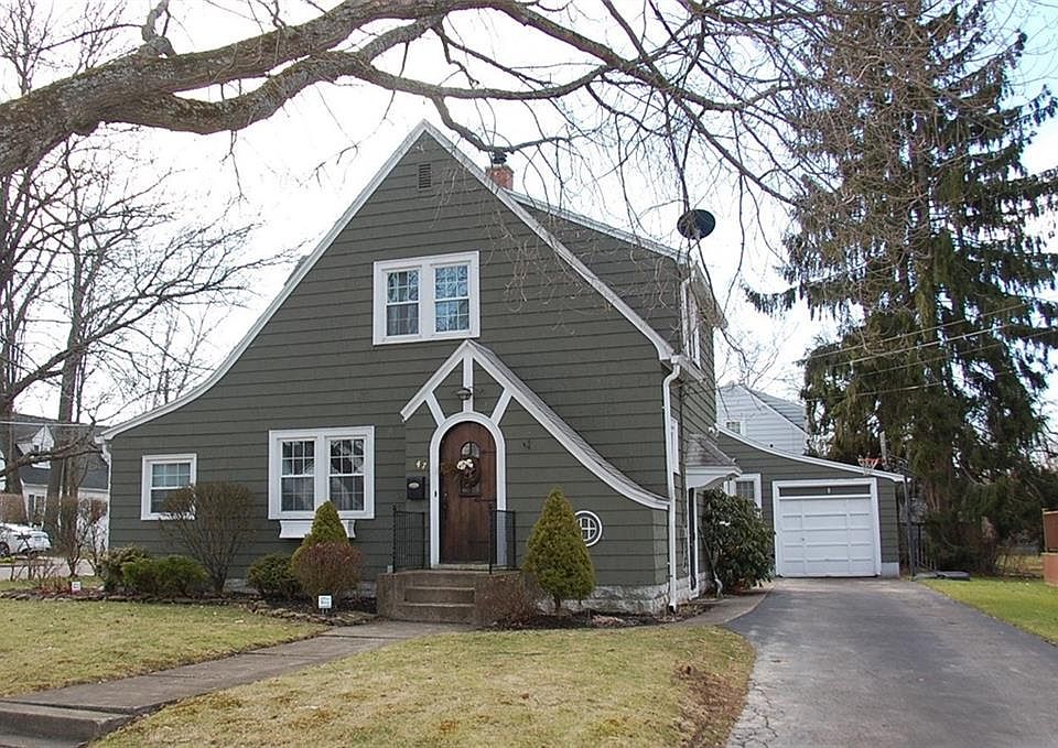 1st image of 47 & 47.5 Hazeltine Ave