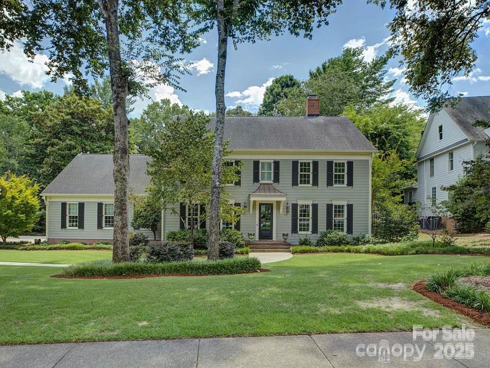 1st image of 2621 Winding Oak Dr