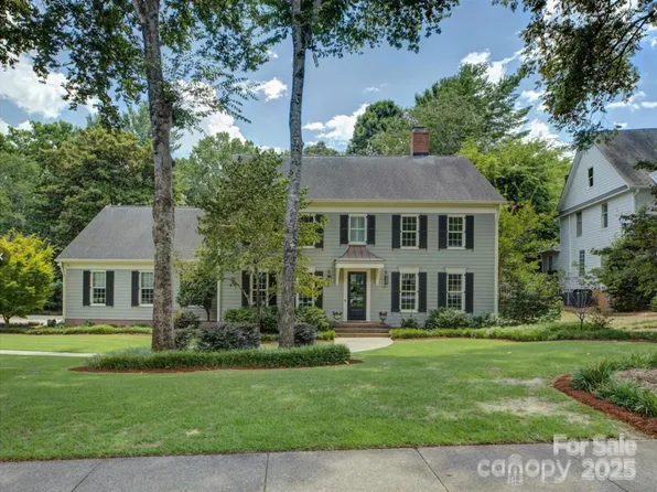 2621 Winding Oak Dr, Charlotte, NC 28270