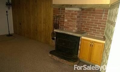 5th image of 303 Lake Dr