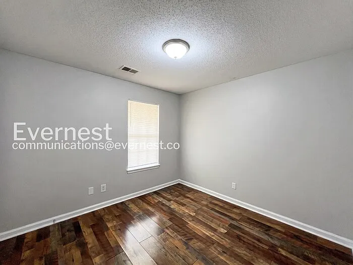 7266 Illinois Central Ave — Photo 16