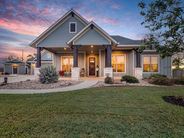 411 Cypress, Fredericksburg, TX 78624