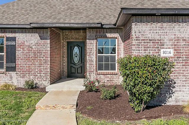 1st image of 9316 Shylana Ave
