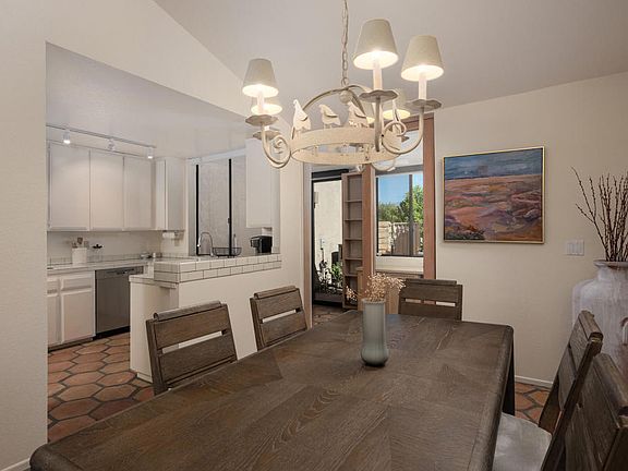 5th image of 2884 W Sundance Cir