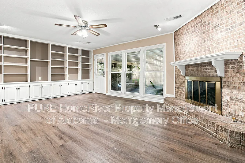 4 bed, 3.0 bath, 3609 sqft, $2,600 — Photo 4