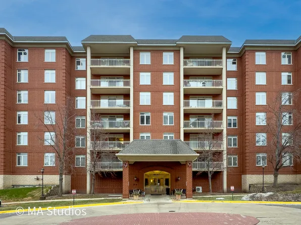 8400 Callie Ave Unit 312, Morton Grove, IL 60053