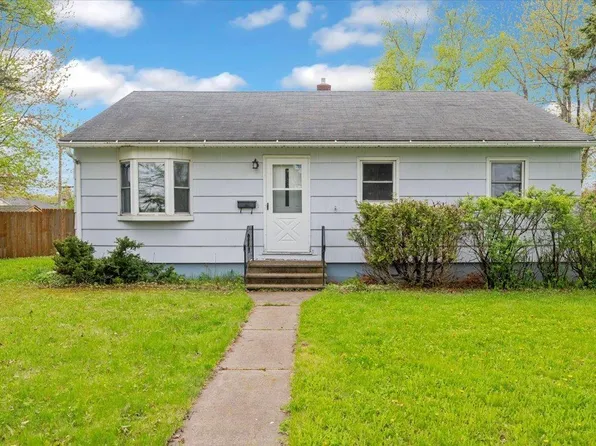 2902 E 4th St, Superior, WI 54880