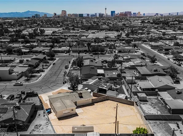 2233 Alise St, North Las Vegas, NV 89030
