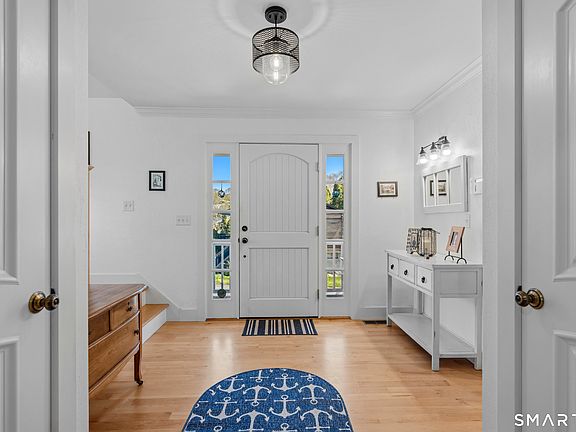 3rd image of 122 Niles Hill Road
