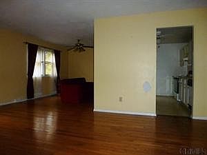 5th image of 1 Greenridge Dr