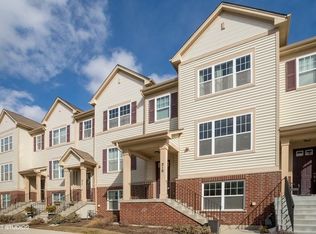 219 Wildflower St, Des Plaines, IL 60016