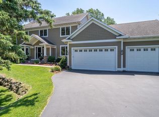 750 Crystal Ave, Shoreview, MN 55126