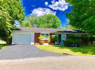 10 Hillcrest Dr, Sparta, TN 38583