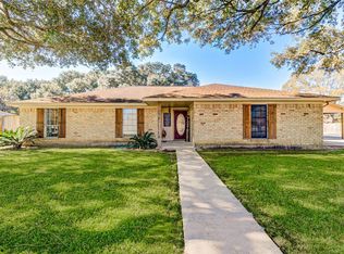 5011 N Travis St, Liberty, TX 77575