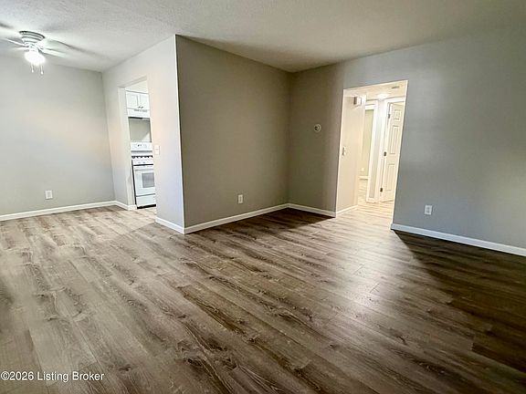 3rd image of 1922 Silver St APT 4