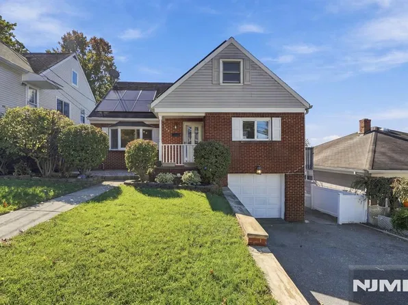 598 Elm Avenue, Ridgefield, NJ 07657