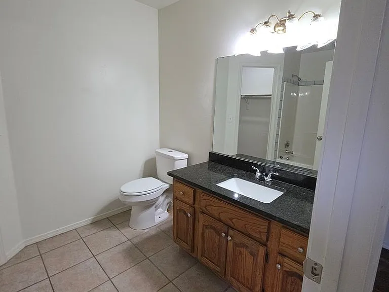 611 Preston Dr — Photo 19