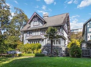 349 Foul Bay Rd #F, Victoria, BC V8S4G6