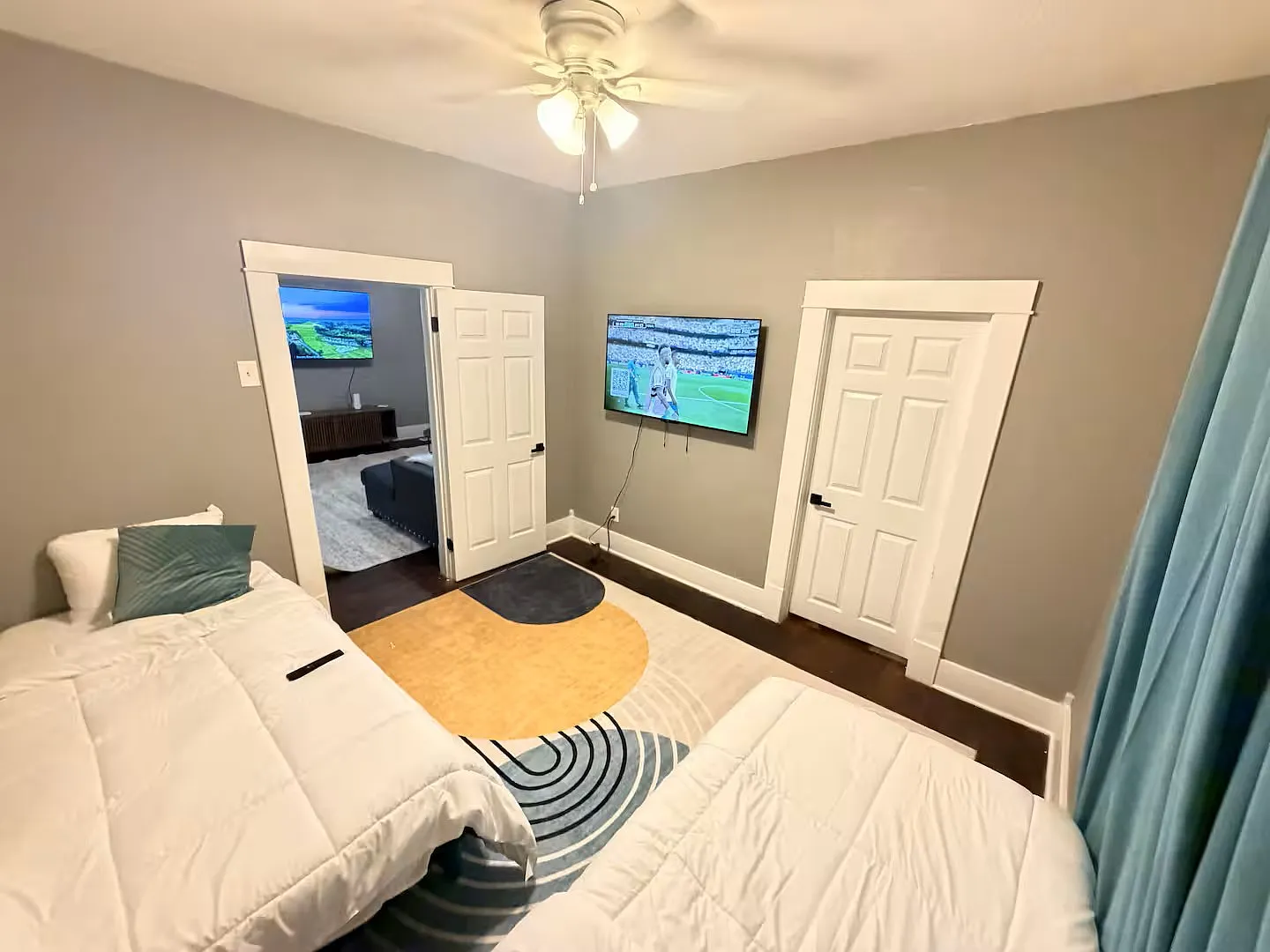 3 bed, 1326 sqft, $2,500 — Photo 4