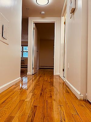 4th image of 235 E 105th St APT 4G