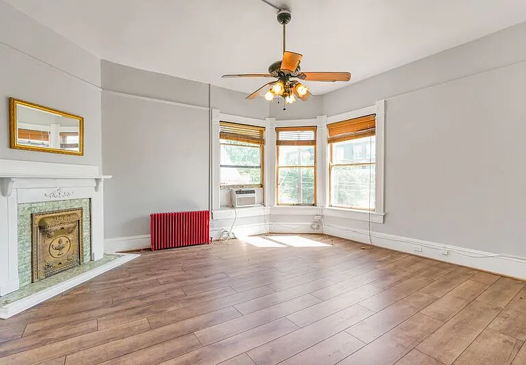 1122 Caroline St #2 — Photo 5
