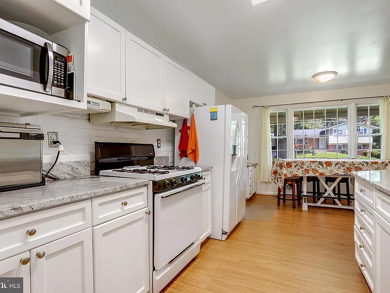 11802 Enid Dr — Photo 13