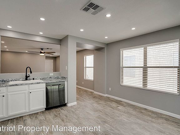 4th image of 18611 N 22nd St Lot 25