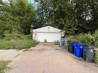 740 Wiley Blvd NW, Cedar Rapids, IA 52405