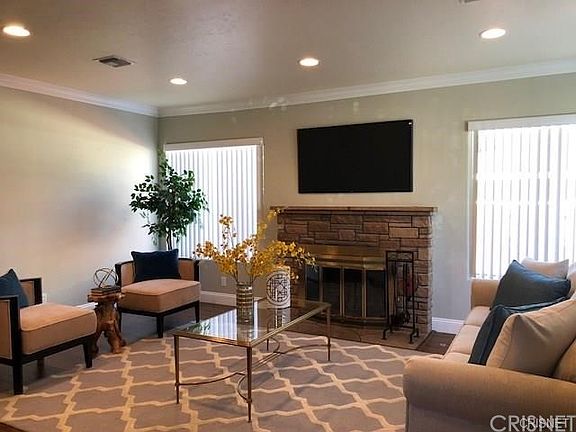 4th image of 21334 Providencia St