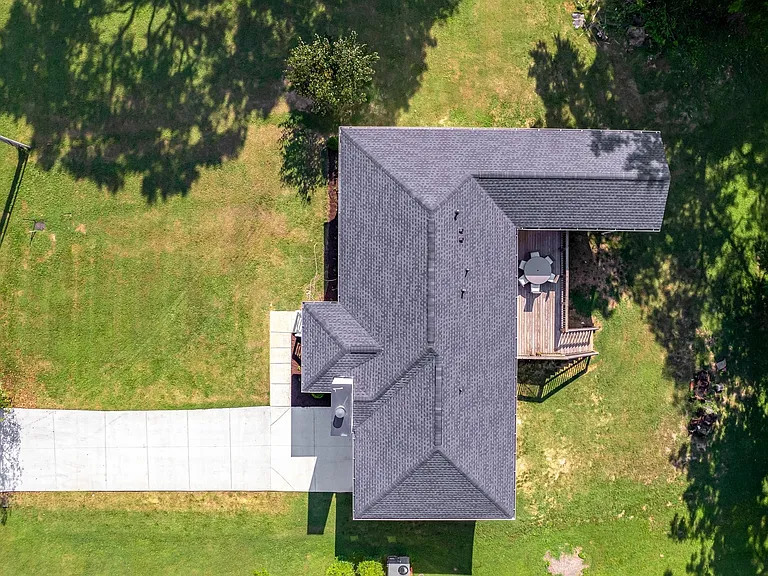 414 Roberts St — Photo 33