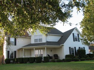 5 Foxworth Dr, Jackson, TN 38305