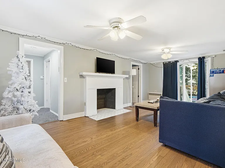 416 Roosevelt Ave — Photo 5