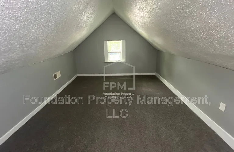 2632 Harvard Ave — Photo 11