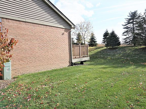 3rd image of 637 Bristol Dr