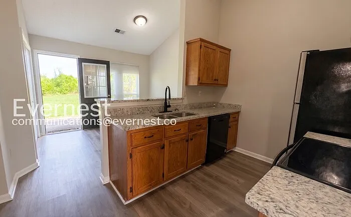 5669 Kaitlyn Dr W — Photo 6