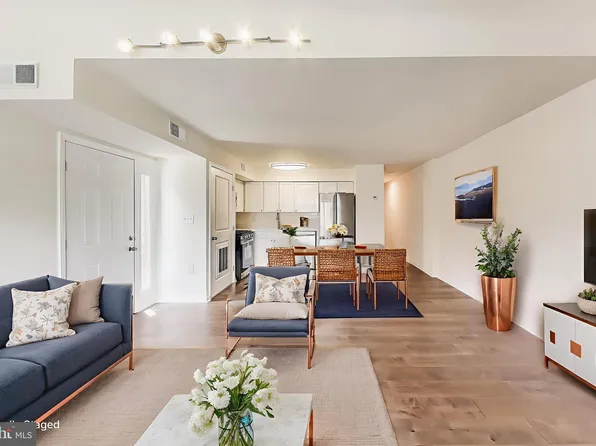 3044 Pineview Ct NE #3044, Washington, DC 20018