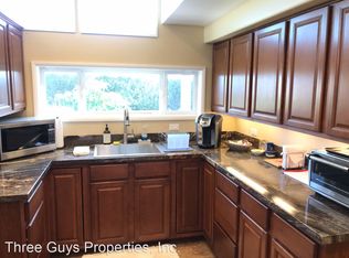 3344 Fenelon St, San Diego, CA 92106