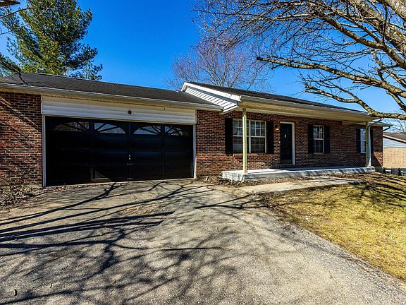 3rd image of 10493 Mill Rd