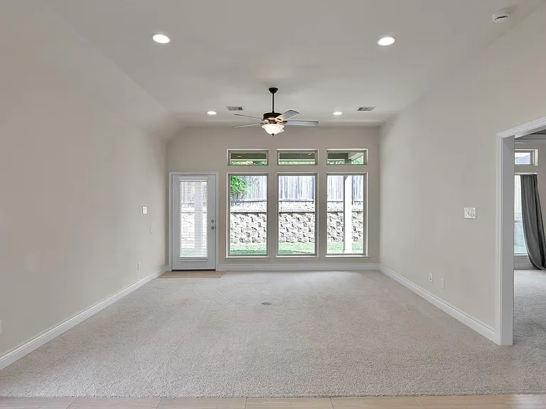 122 Kinnerly Peak Pl — Photo 13