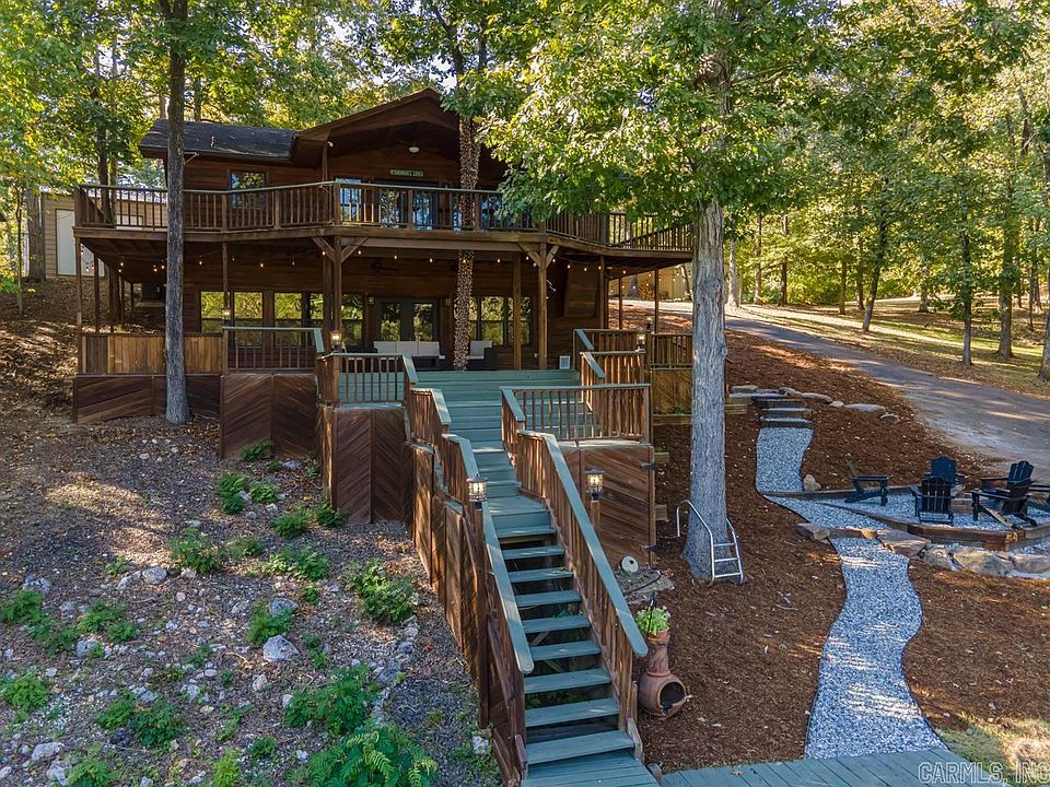 1st image of 145 Golden Oak Pl
