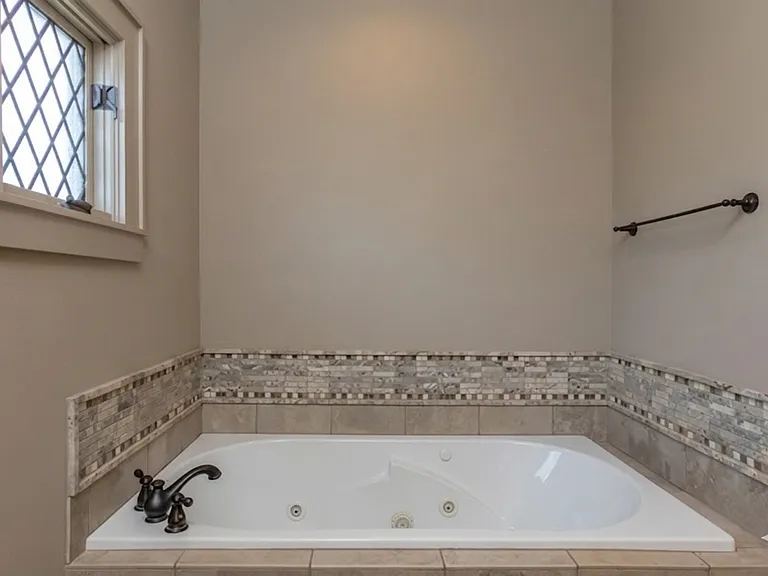 5028 Endell St — Photo 20