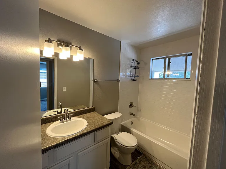 1094 S Dearborn St #308 — Photo 16