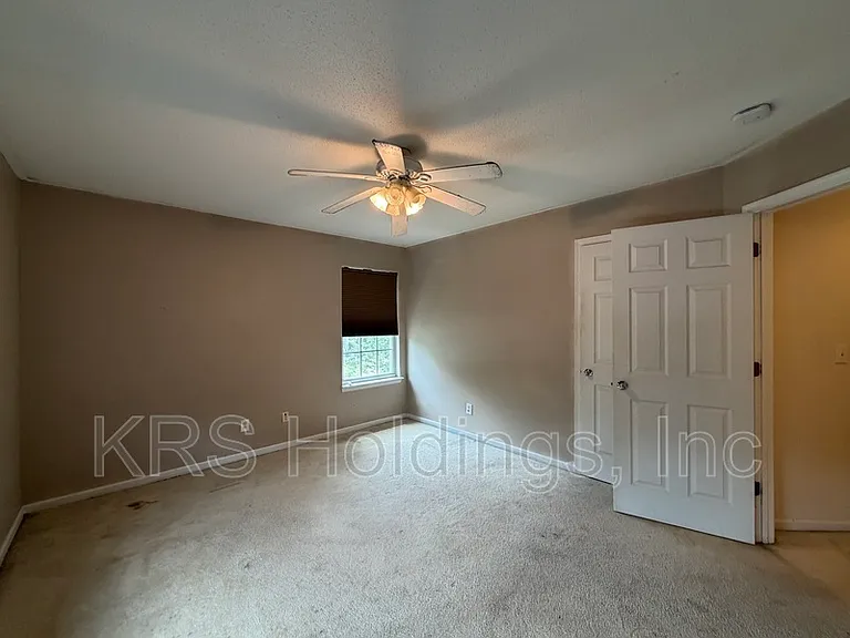 1409 Pandoria Ct — Photo 12