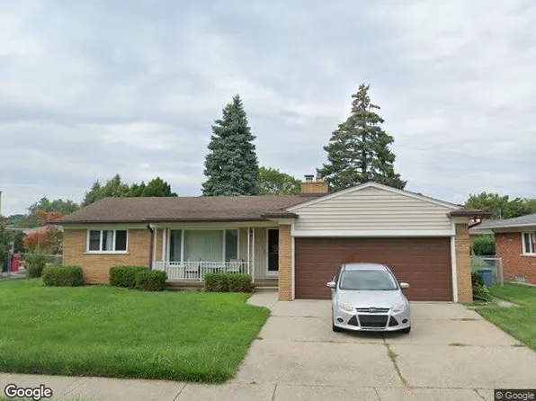 19385 Skyline St, Roseville, MI 48066