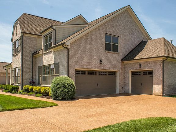 3rd image of 419 Eastwood Pl Lot 52
