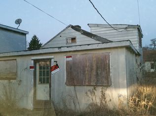 4007 Conrad Rd, Erie, PA 16510