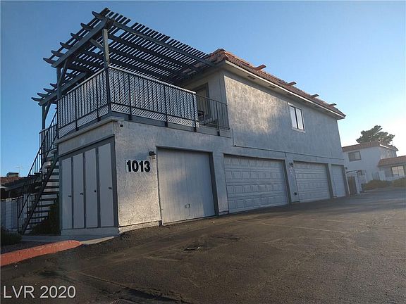 2nd image of 1013 Willow Tree Dr Unit A
